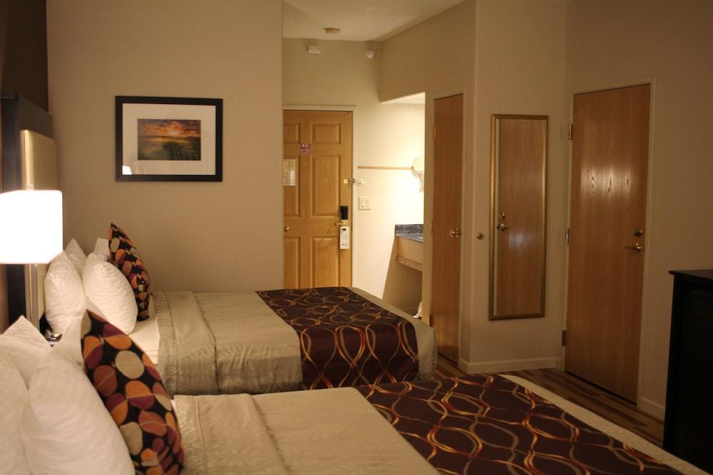 Best Western Plus Des Moines West Inn & Suites Clive Dış mekan fotoğraf