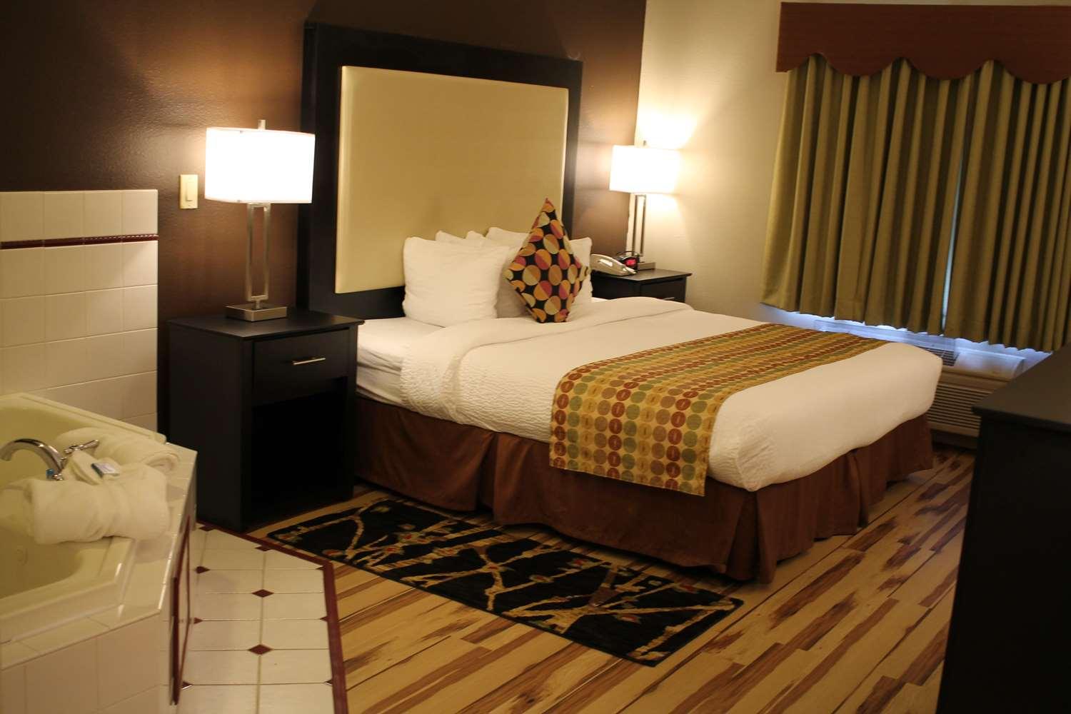 Best Western Plus Des Moines West Inn & Suites Clive Dış mekan fotoğraf