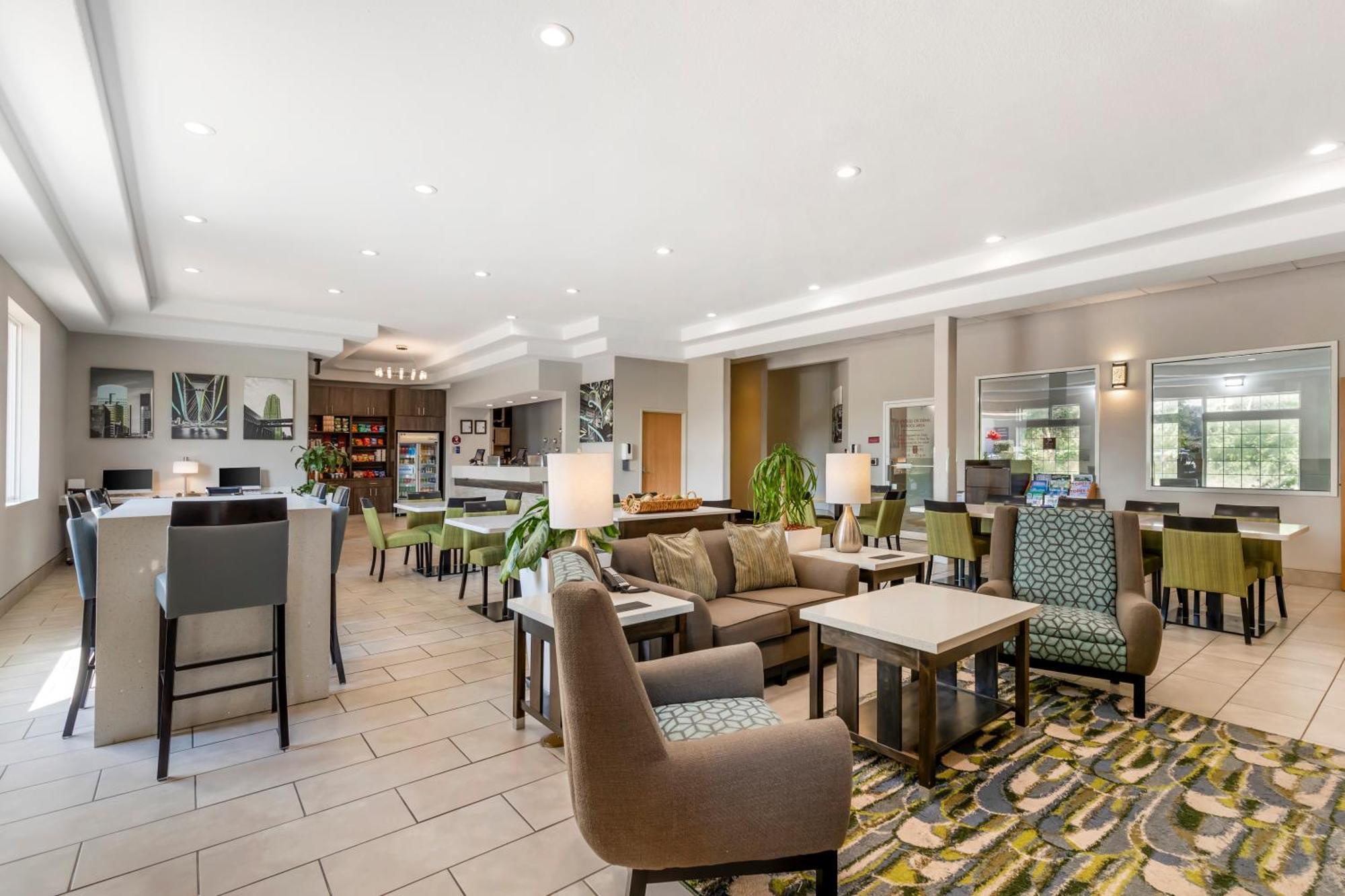 Best Western Plus Des Moines West Inn & Suites Clive Dış mekan fotoğraf