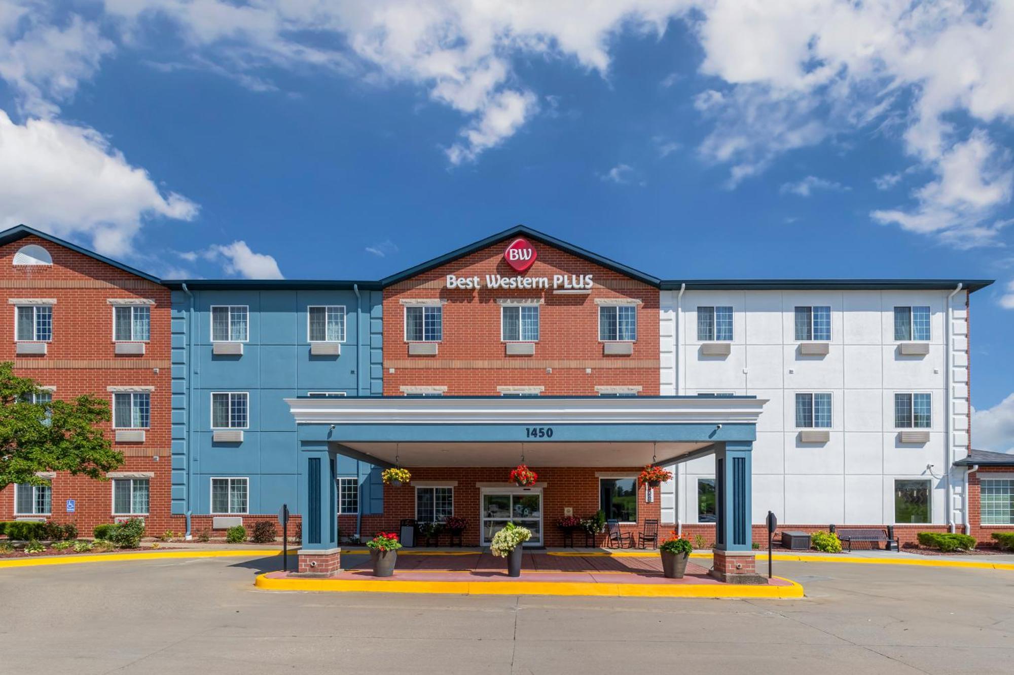 Best Western Plus Des Moines West Inn & Suites Clive Dış mekan fotoğraf
