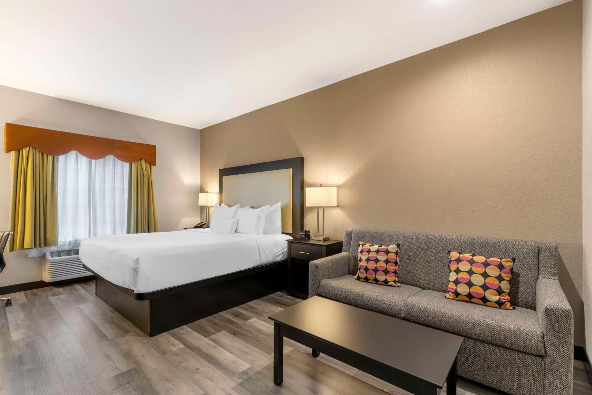 Best Western Plus Des Moines West Inn & Suites Clive Dış mekan fotoğraf