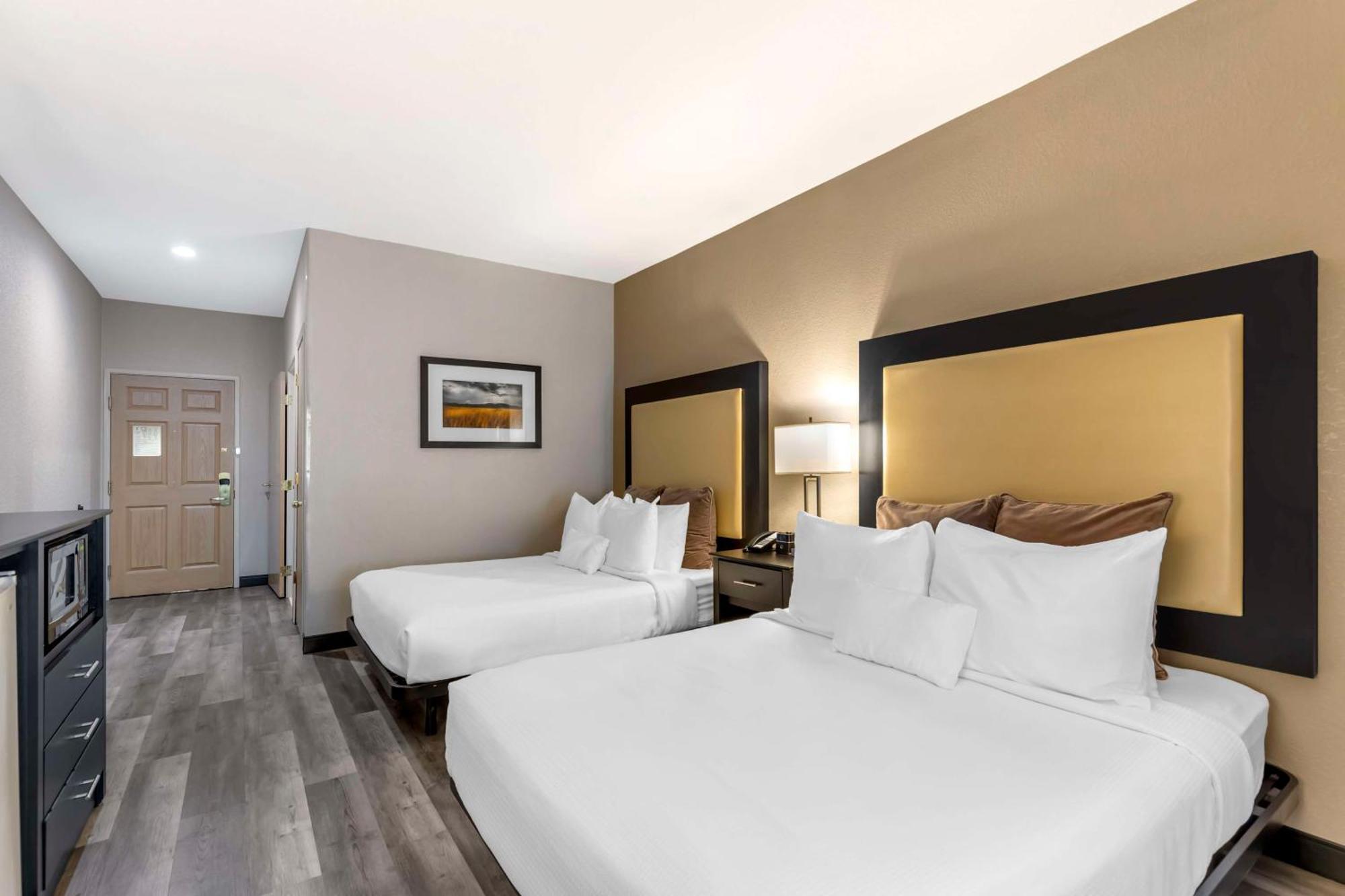 Best Western Plus Des Moines West Inn & Suites Clive Dış mekan fotoğraf