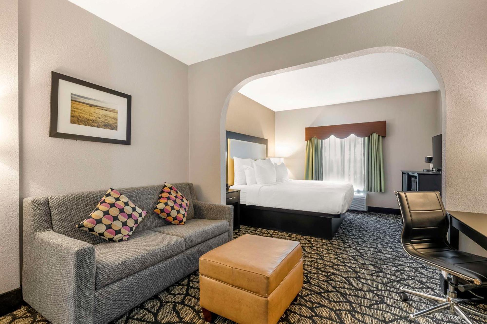 Best Western Plus Des Moines West Inn & Suites Clive Dış mekan fotoğraf