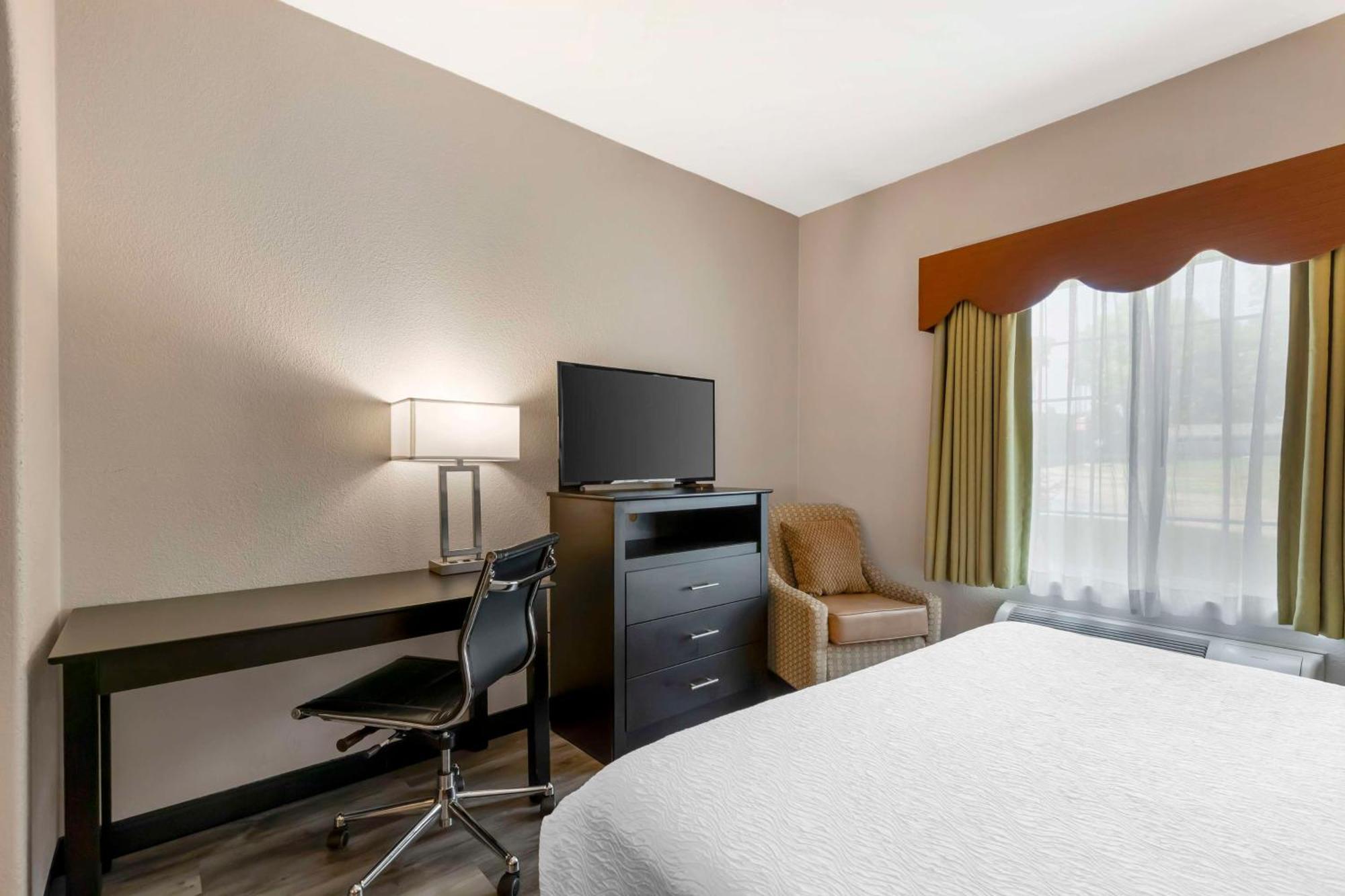 Best Western Plus Des Moines West Inn & Suites Clive Dış mekan fotoğraf