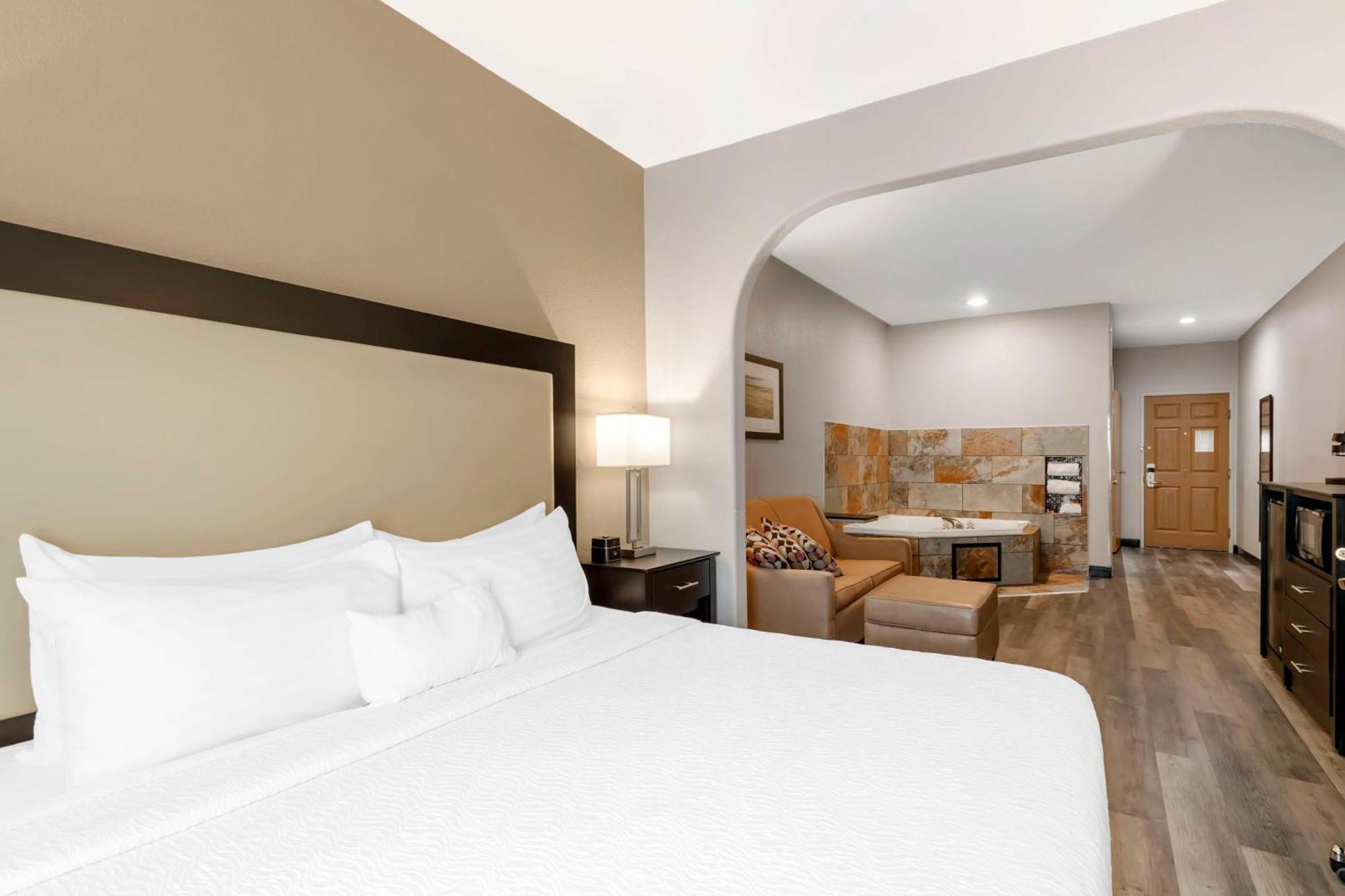 Best Western Plus Des Moines West Inn & Suites Clive Dış mekan fotoğraf