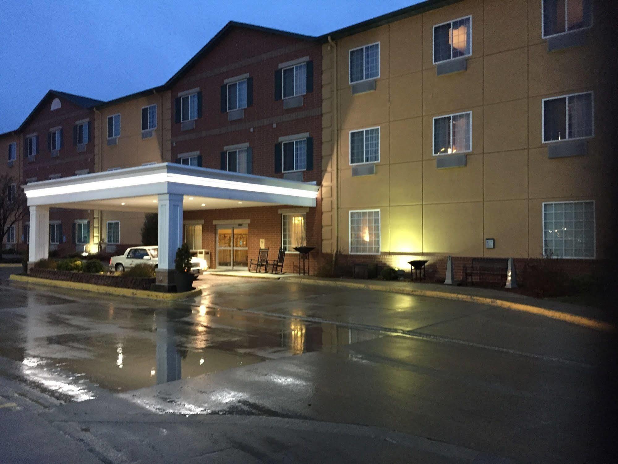 Best Western Plus Des Moines West Inn & Suites Clive Dış mekan fotoğraf
