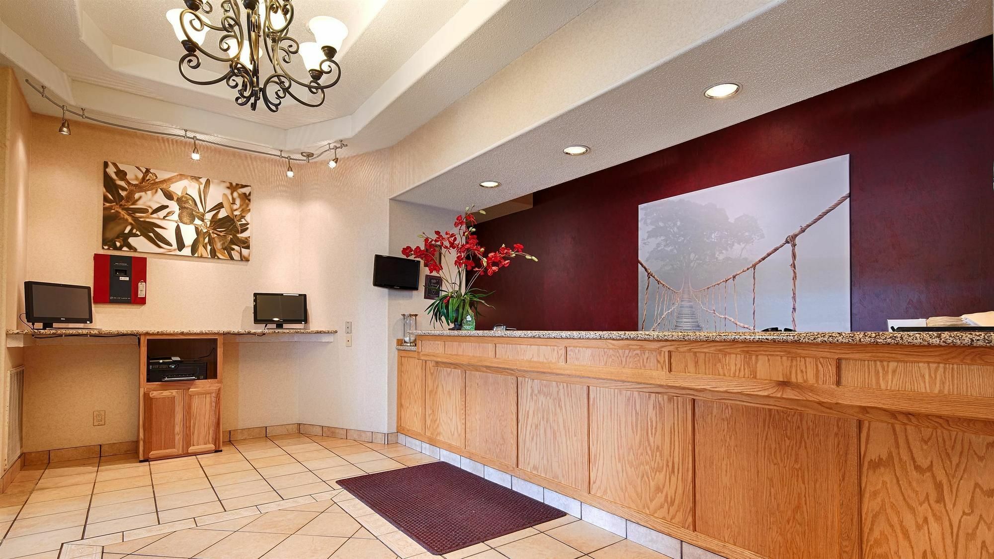 Best Western Plus Des Moines West Inn & Suites Clive Dış mekan fotoğraf